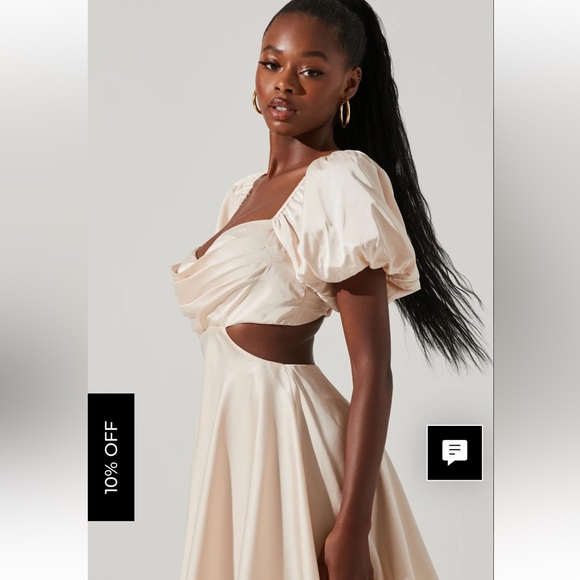 ASTR Clarita Dress - Picture 2 of 4